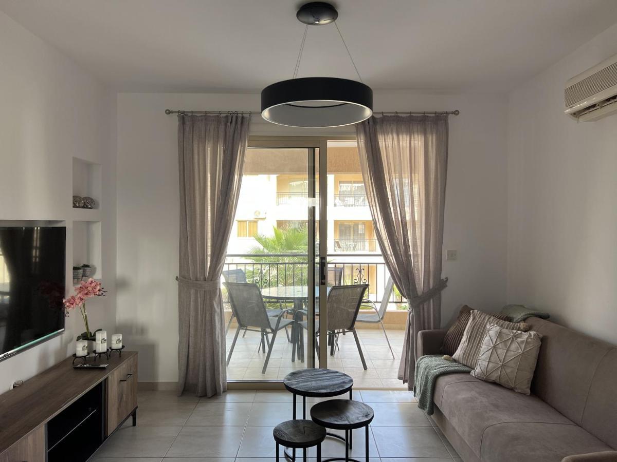 Royal-Seacrest Paphos-Center Vip 아파트 외부 사진
