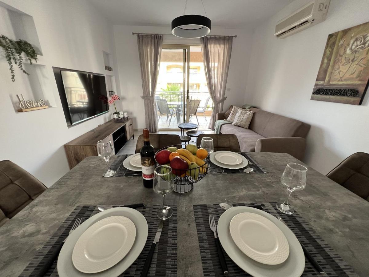 Royal-Seacrest Paphos-Center Vip 아파트 외부 사진