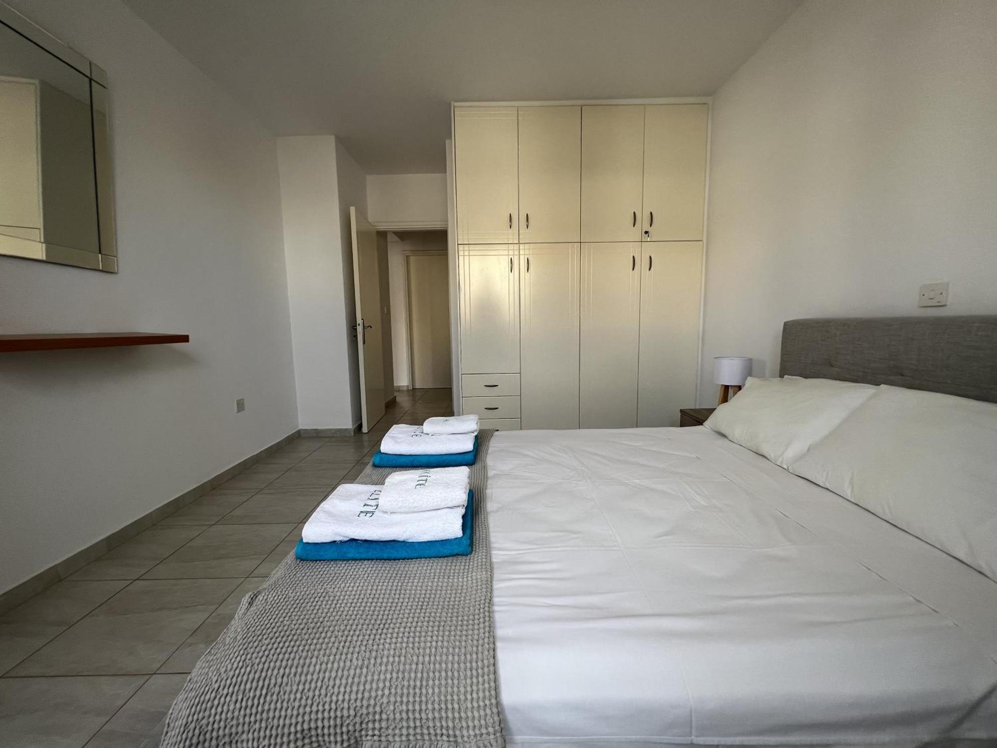 Royal-Seacrest Paphos-Center Vip 아파트 외부 사진